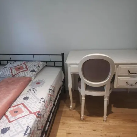 Homestay szállás D'hotes Modernes A Bron